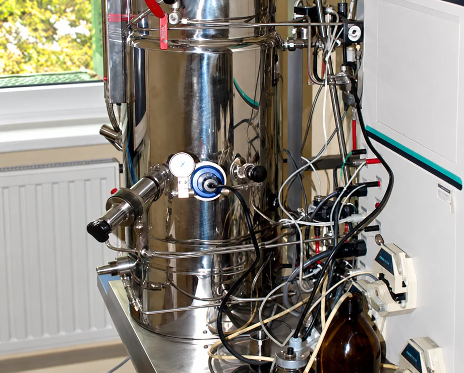 Pharmaceutical process equipment
